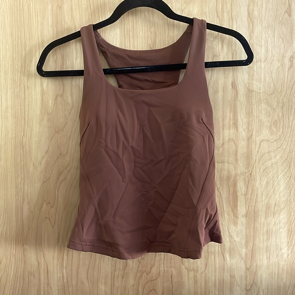 Rare lulu sports tank